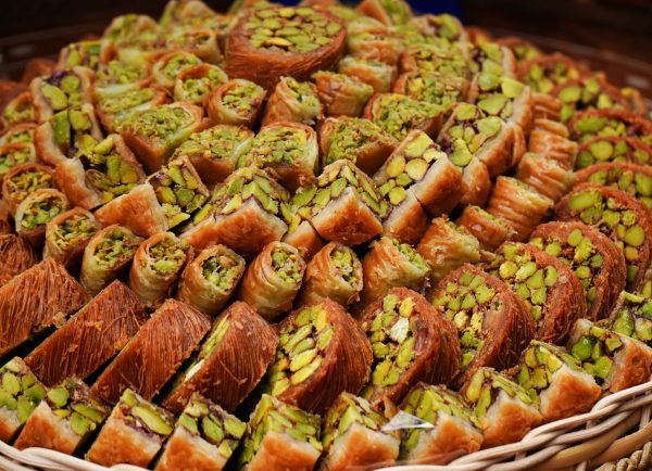 ⁦حلو عربي مشكل - بقلاوة (فستق)⁩ - الصورة ⁦5⁩